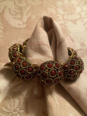 ⚜️❣️Fun Beaded Bracelet!❣️⚜️